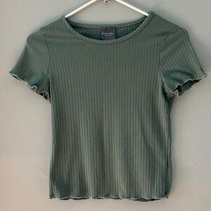 Green Lettuce Edge Top